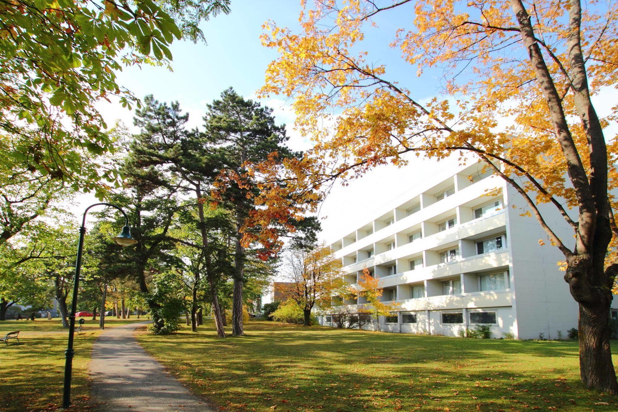 Hotel College Garden