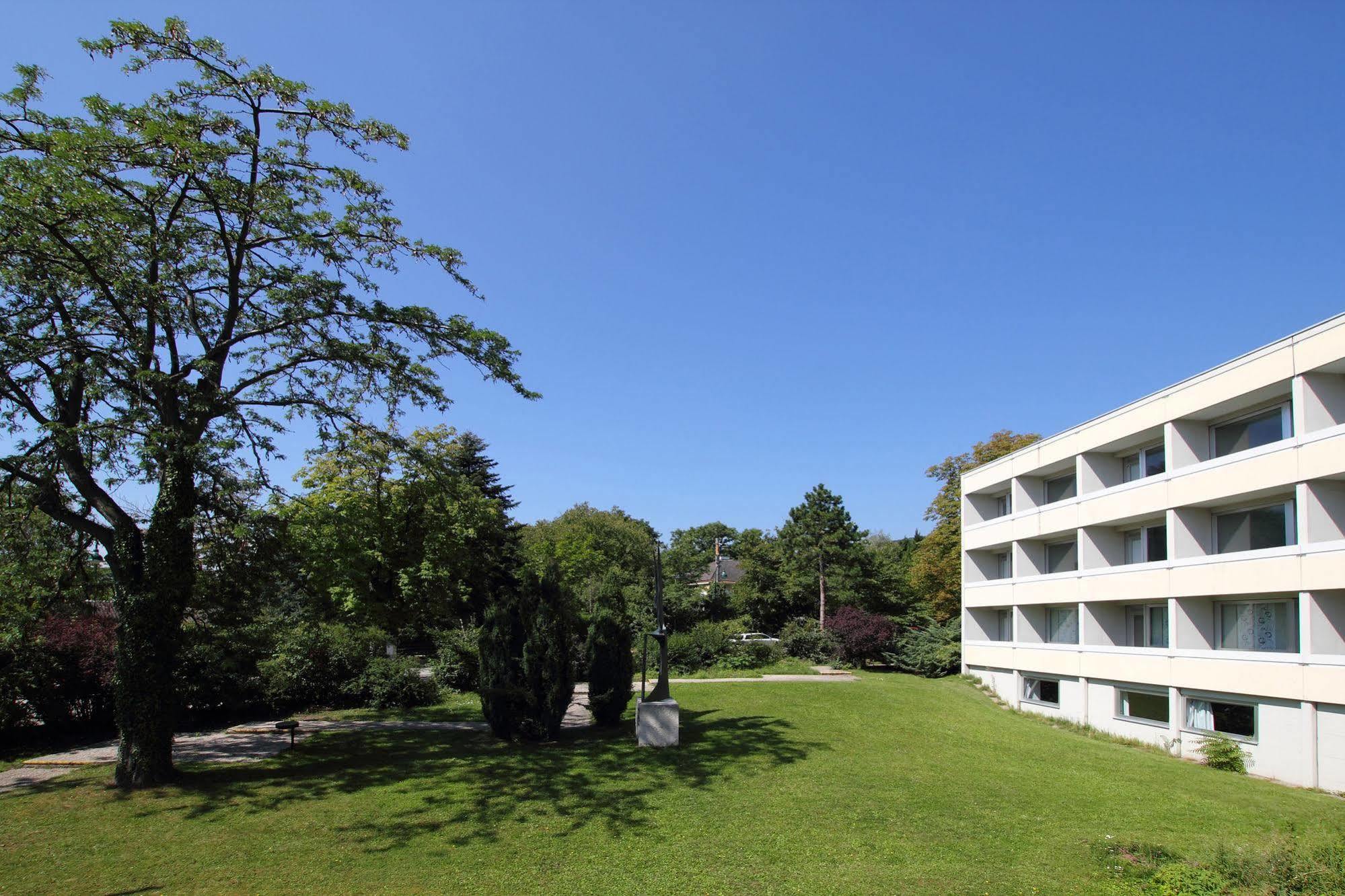 Hotel College Garden
